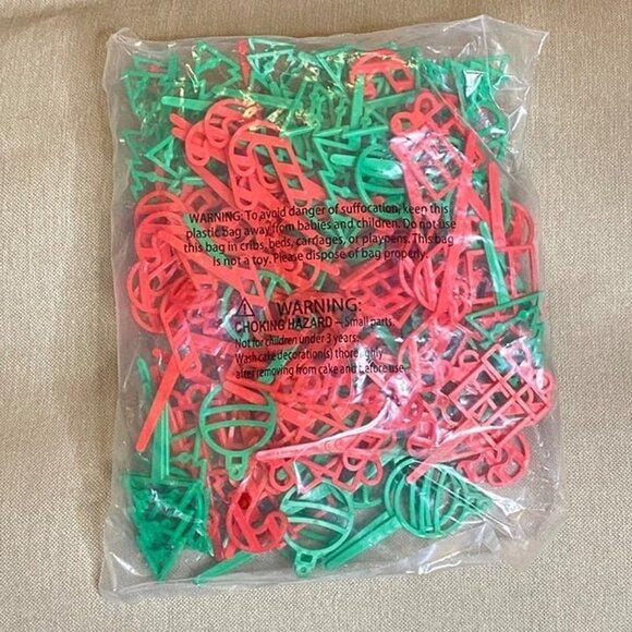 DecoPac Cupcake Toppers Holiday Icons Ornaments Trees Candy Canes Gifts Bulk 144 - Picture 4 of 8